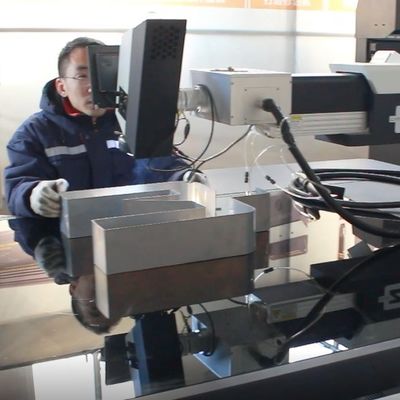 E500 Automatic Laser Welding Machine For Galvanized Plate Advertising Sign Making