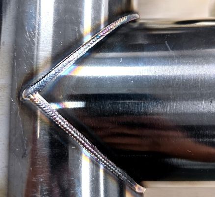 RAYCUS Handheld Fiber Laser Welding Machine for Stainless Steel Aluminum Plate Pipes