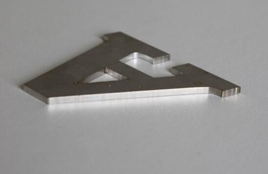High Speed Sheet Metal Fiber Laser Cutting Machine for Signage Letter Cutting by Ejon